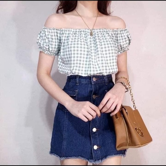 Gingham Off Shoulder Croptop - Picture 5 of 7